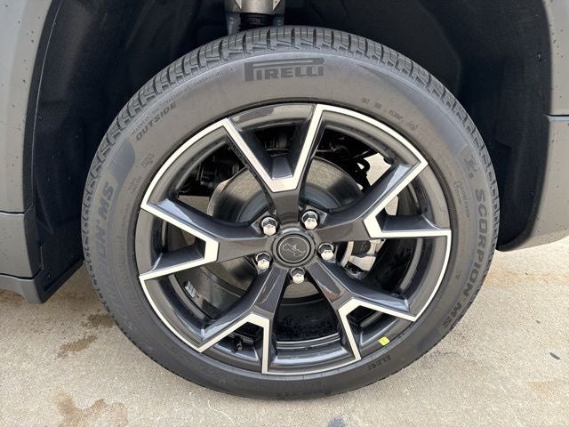 2026 Jeep Cherokee Overland