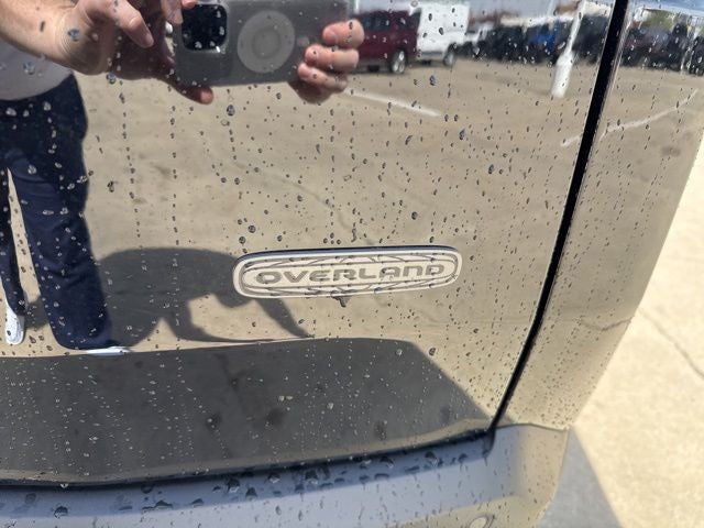 2026 Jeep Cherokee Overland