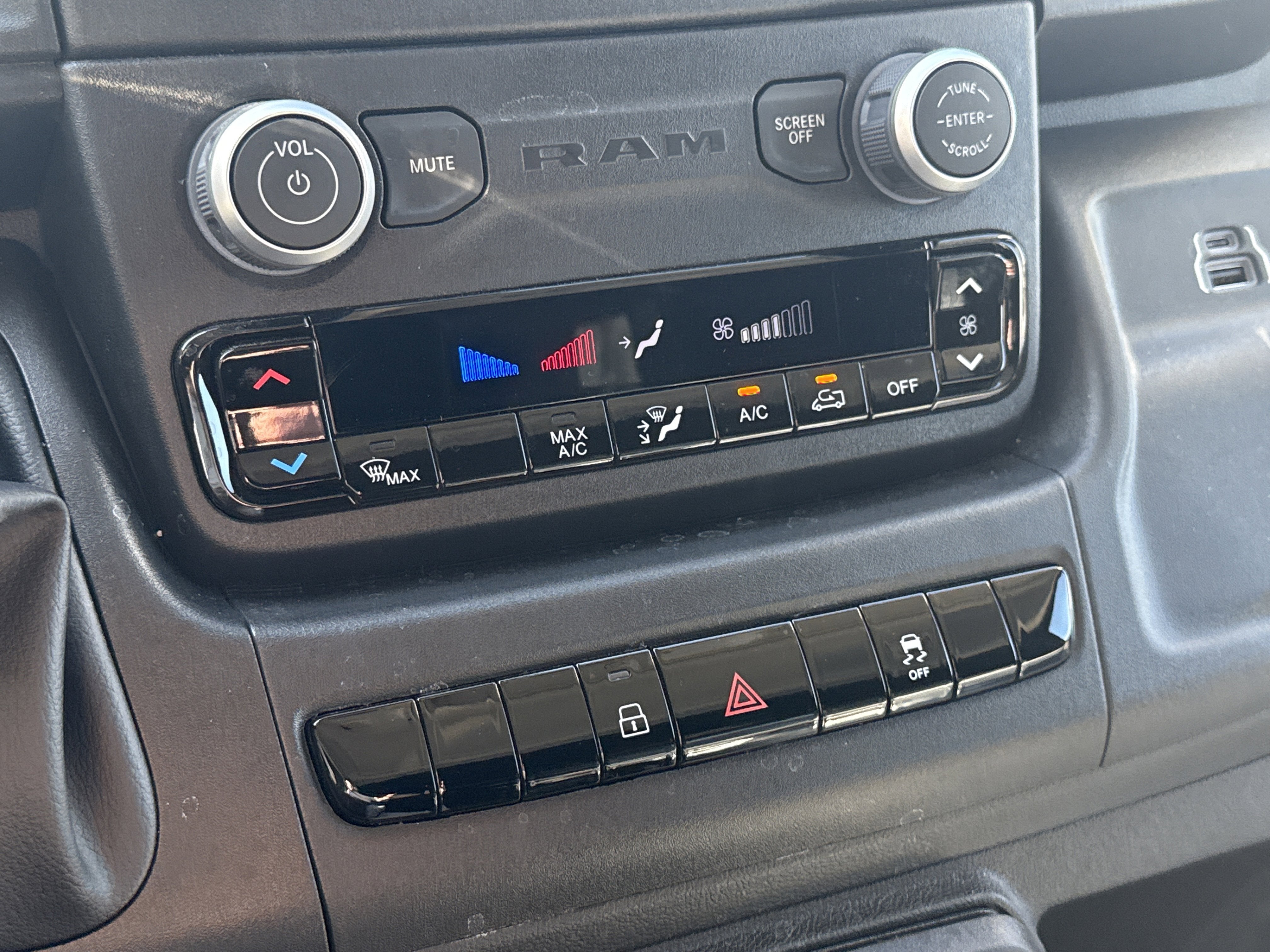 2025 RAM ProMaster 1500 Tradesman