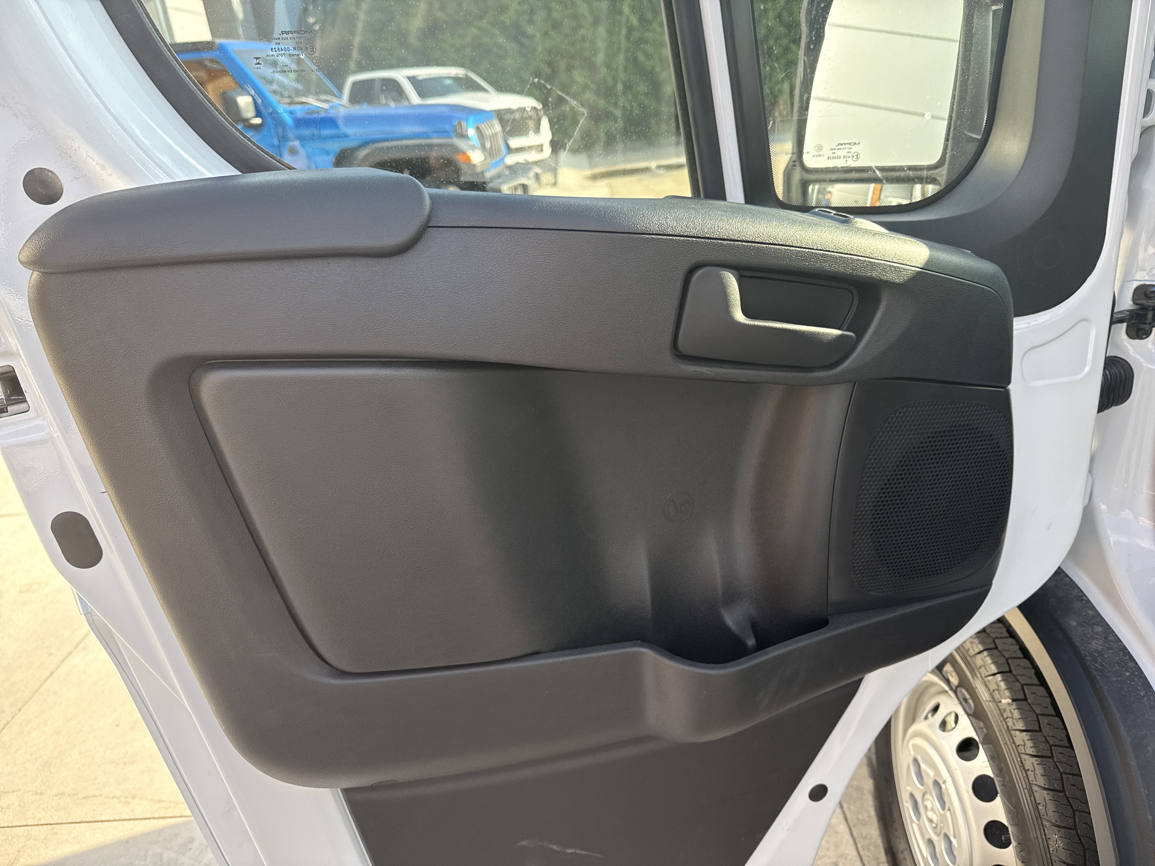 2025 RAM ProMaster 2500 Tradesman