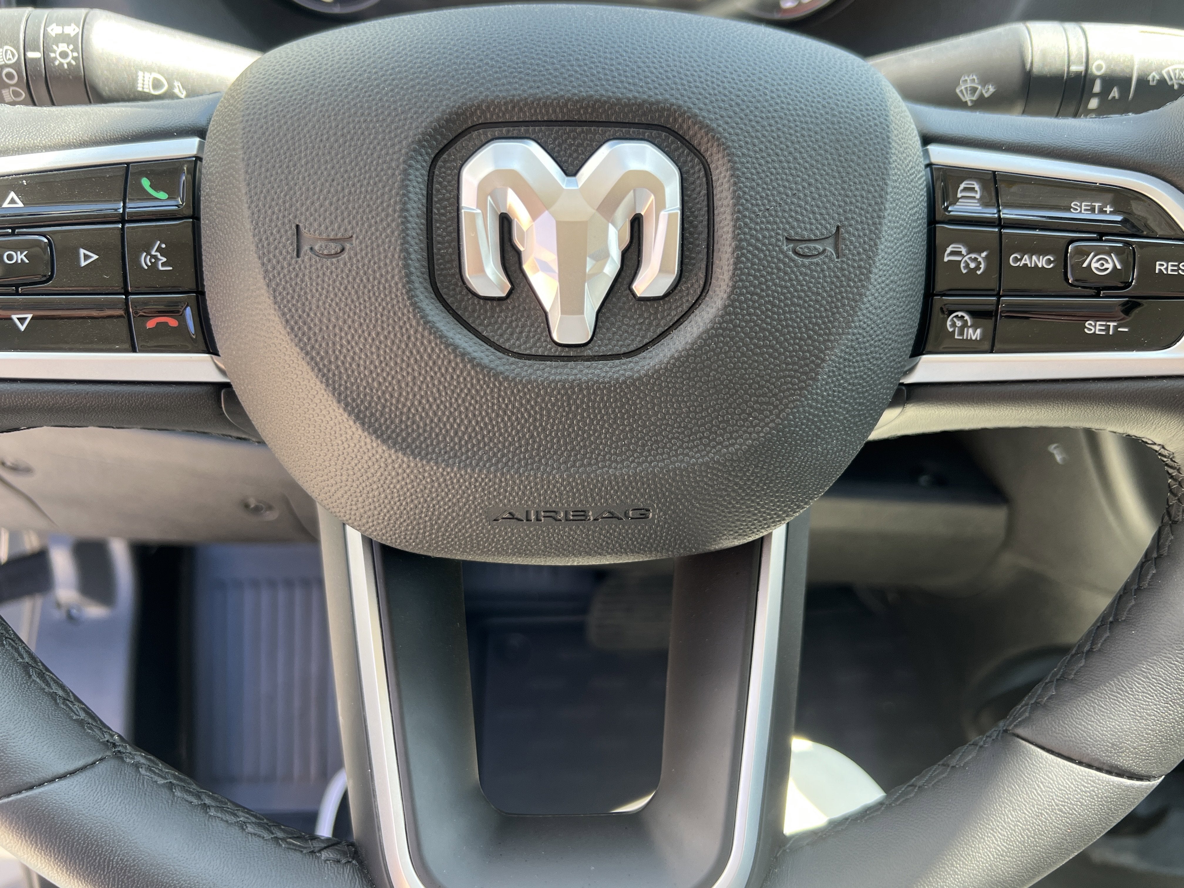 2025 RAM ProMaster 2500 SLT