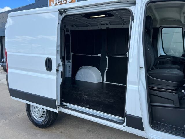 2025 RAM ProMaster 1500 Low Roof 118 WB
