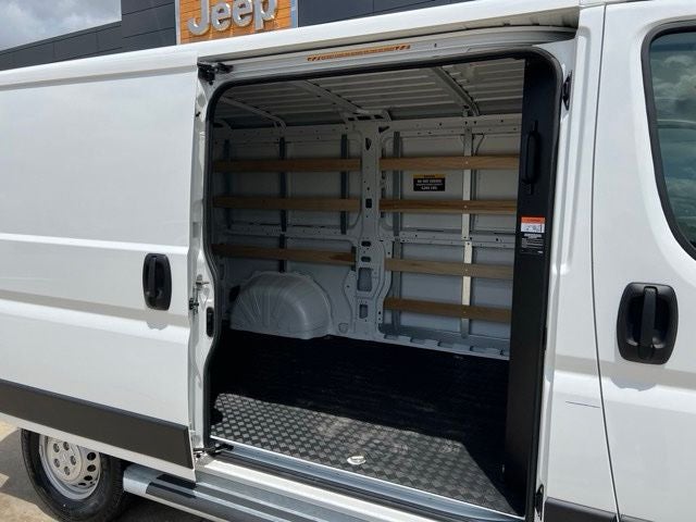 2025 RAM ProMaster 2500 Base
