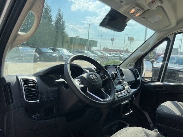 2025 RAM ProMaster 2500 SLT 136 WB