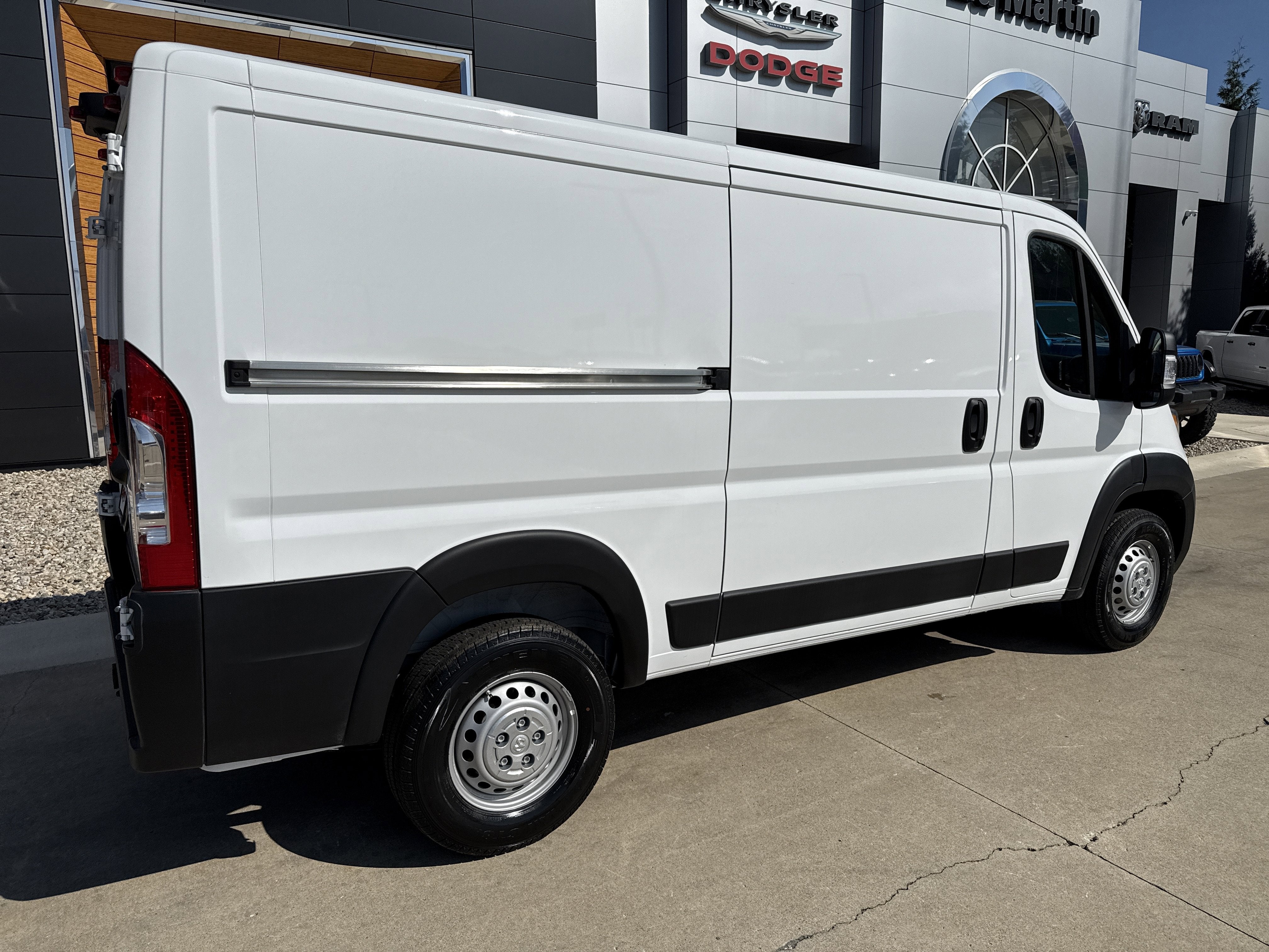 2025 RAM ProMaster 2500 Tradesman