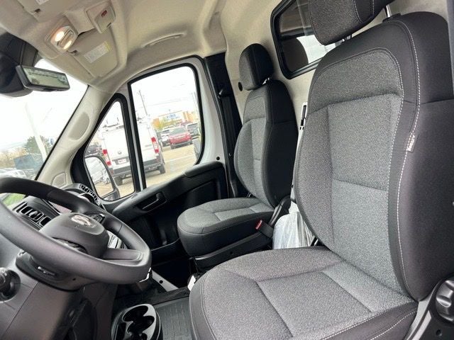 2025 RAM ProMaster 2500 TRADESMAN