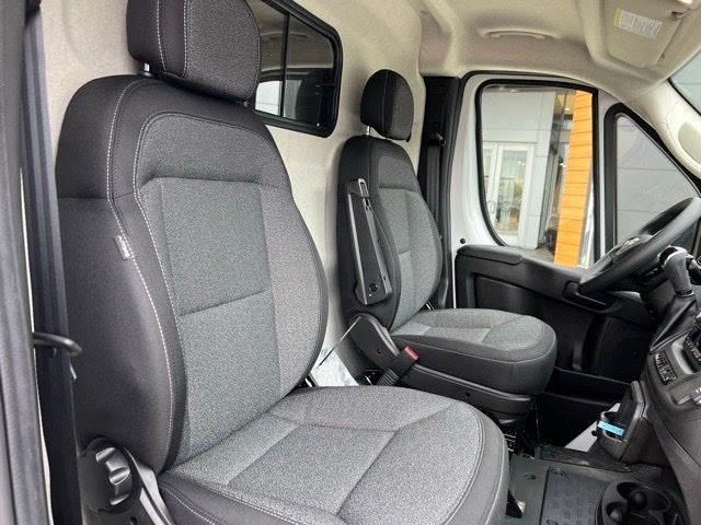 2025 RAM ProMaster 2500 TRADESMAN