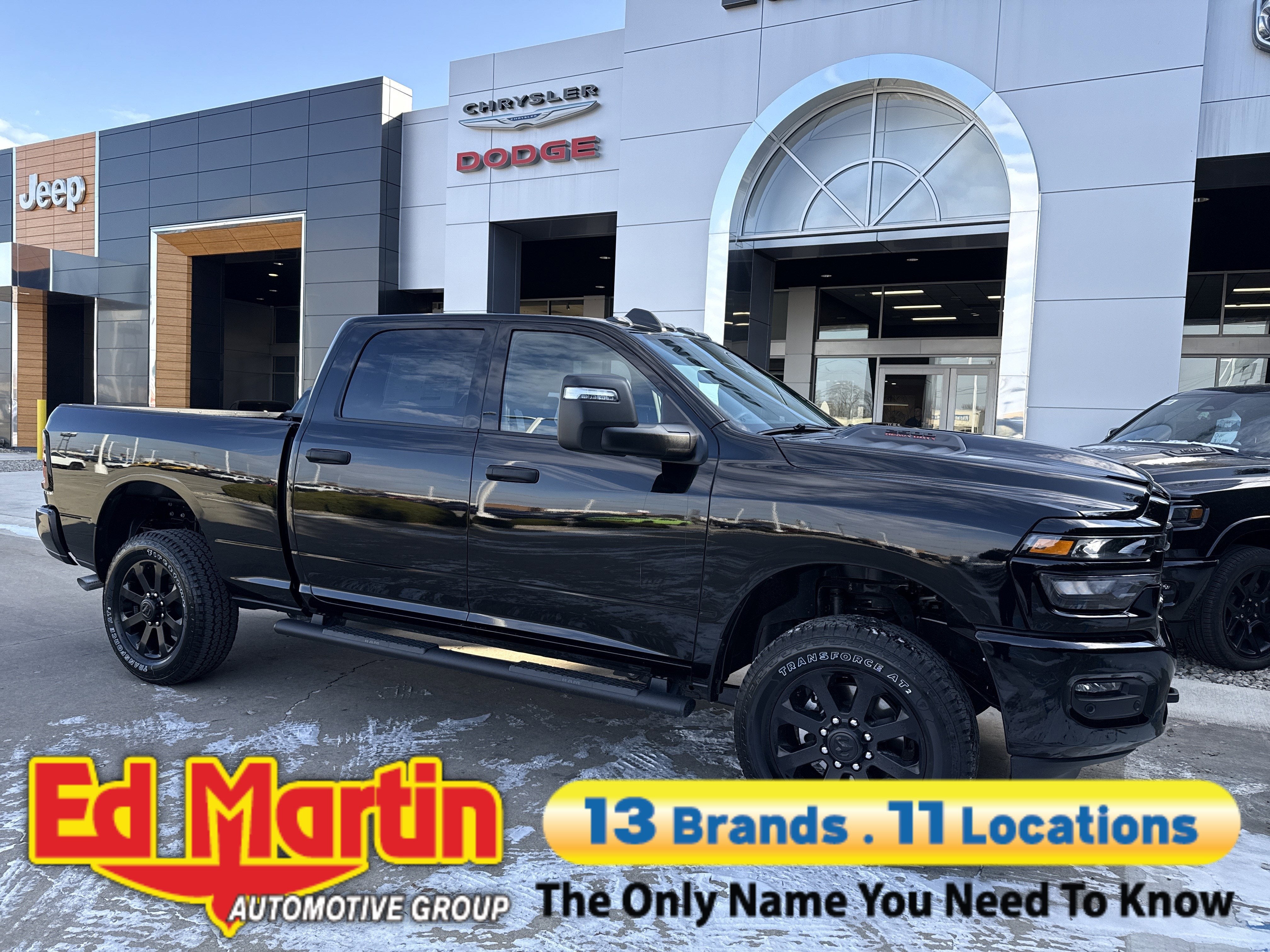 2026 RAM Ram 2500 Black Express 4x4 Crew Cab 6'4 Box