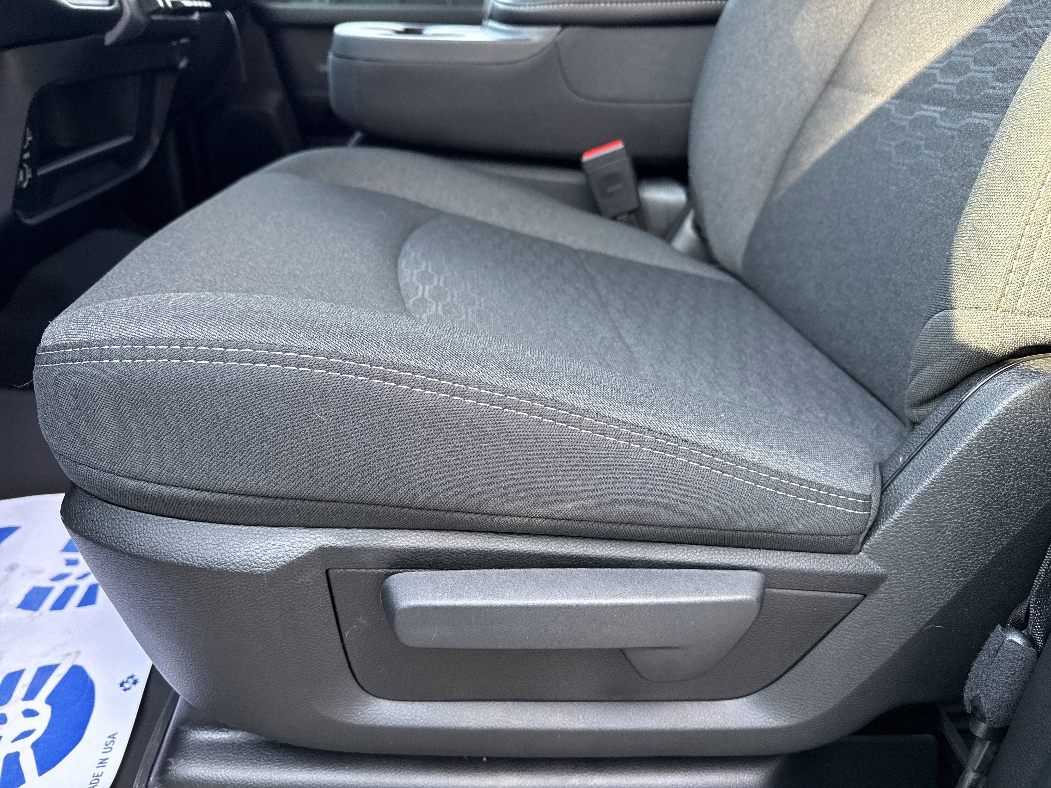 2026 RAM Ram 2500 Black Express 4x4 Crew Cab 6'4 Box