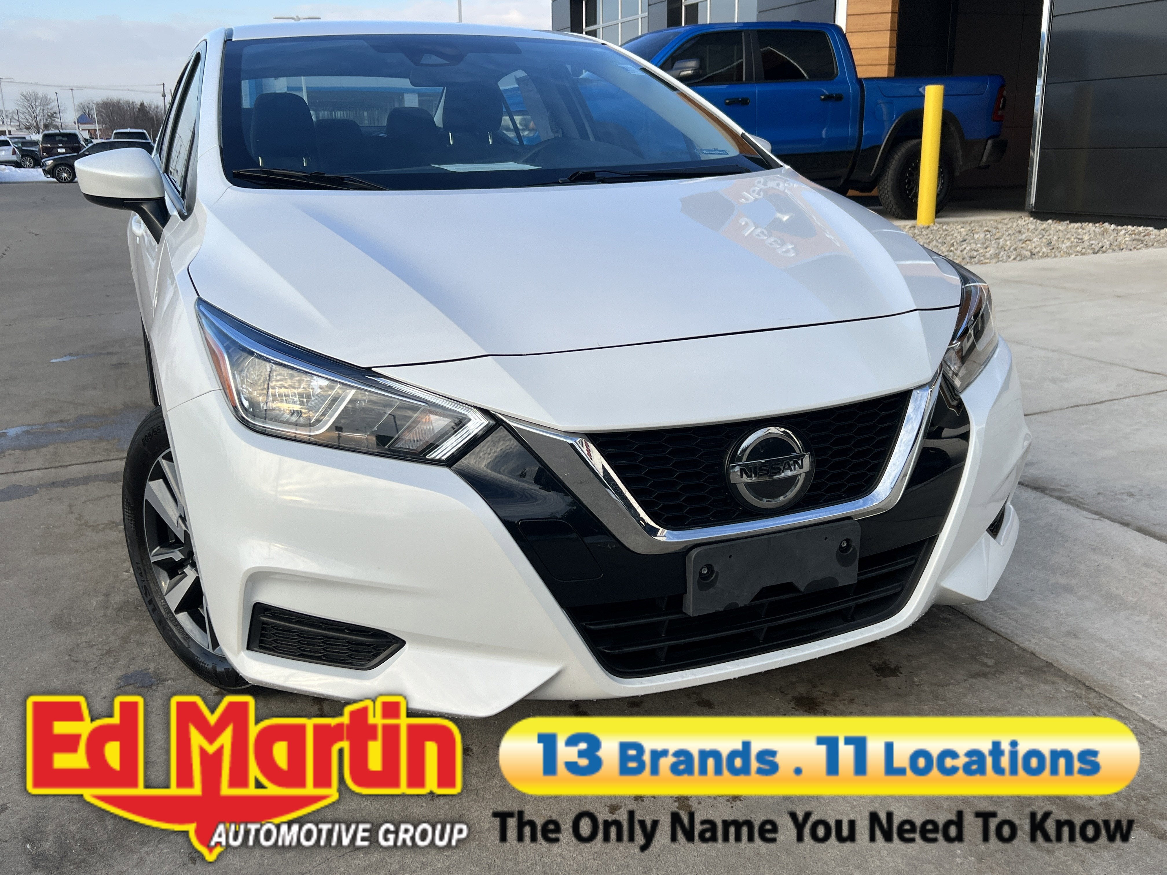 2022 Nissan Versa SV