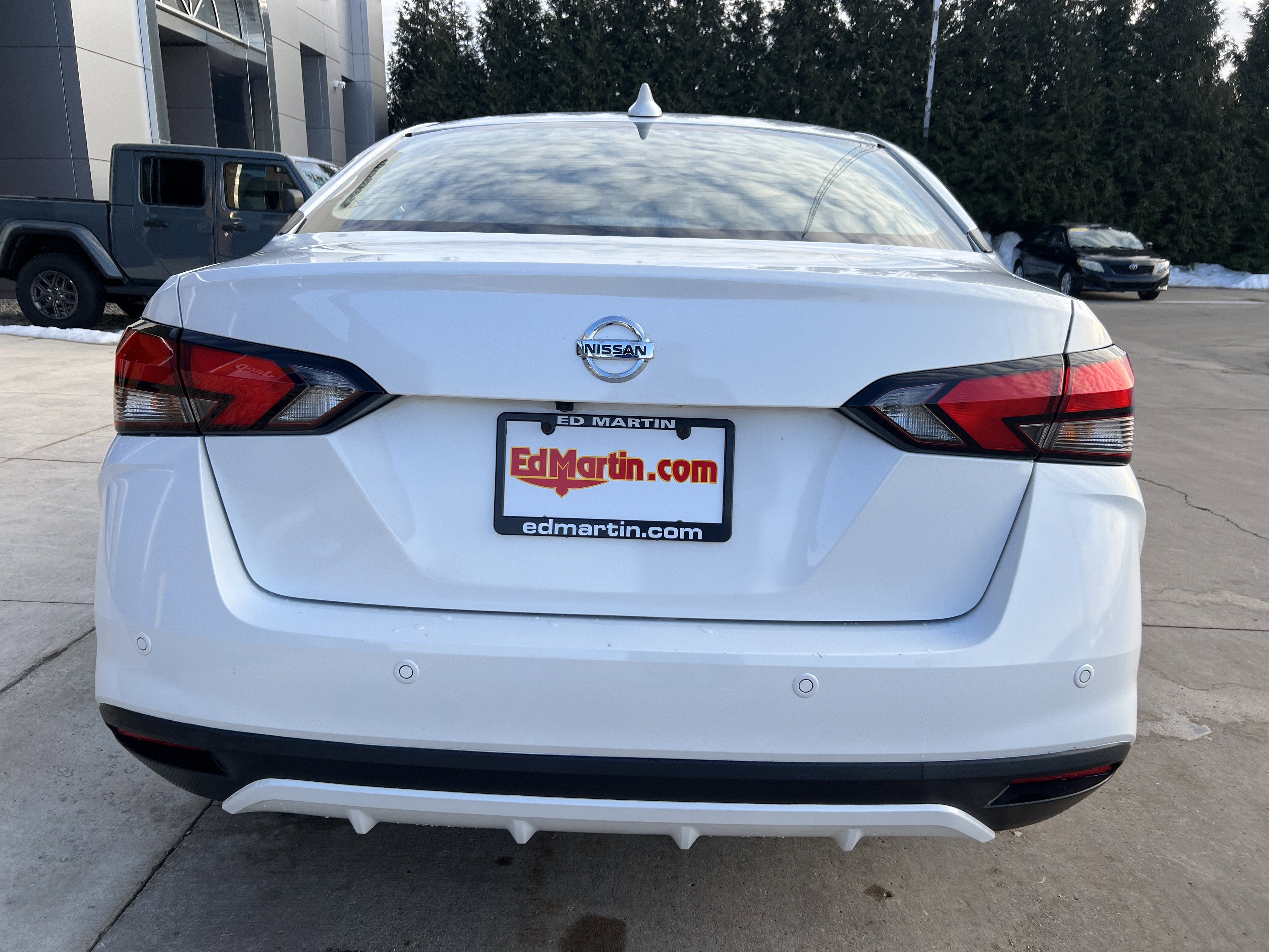 2022 Nissan Versa SV