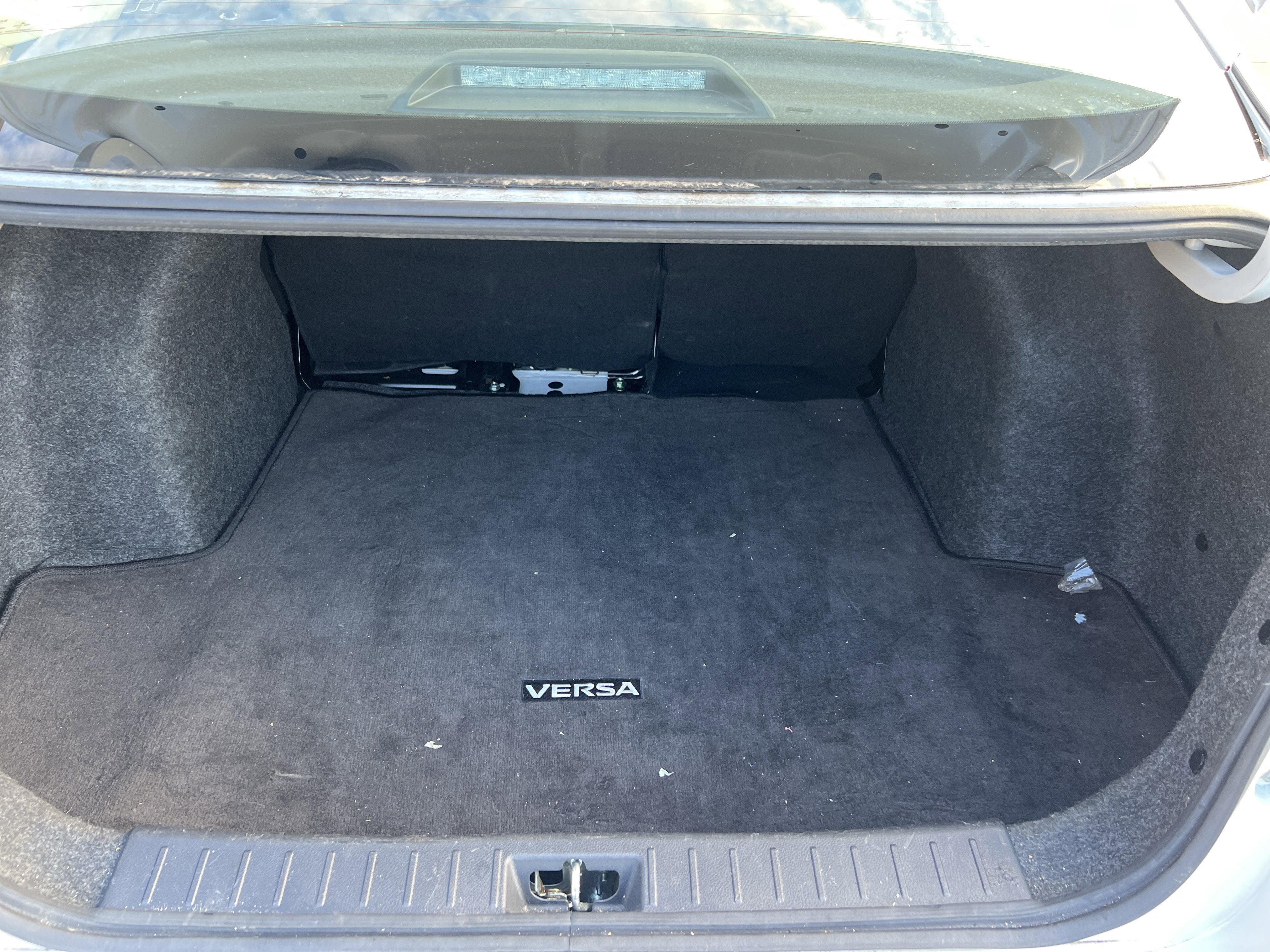 2022 Nissan Versa SV