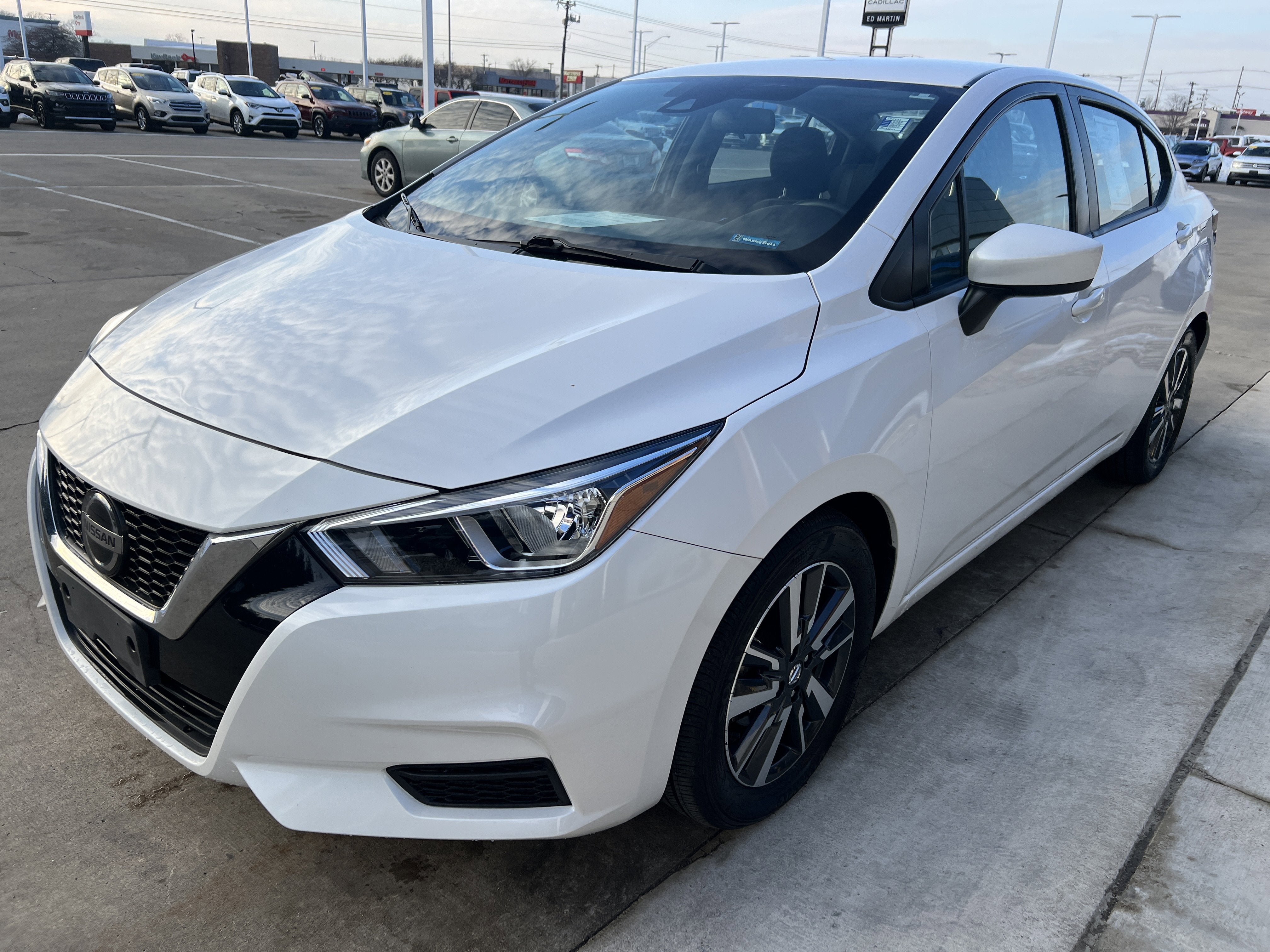 2022 Nissan Versa SV