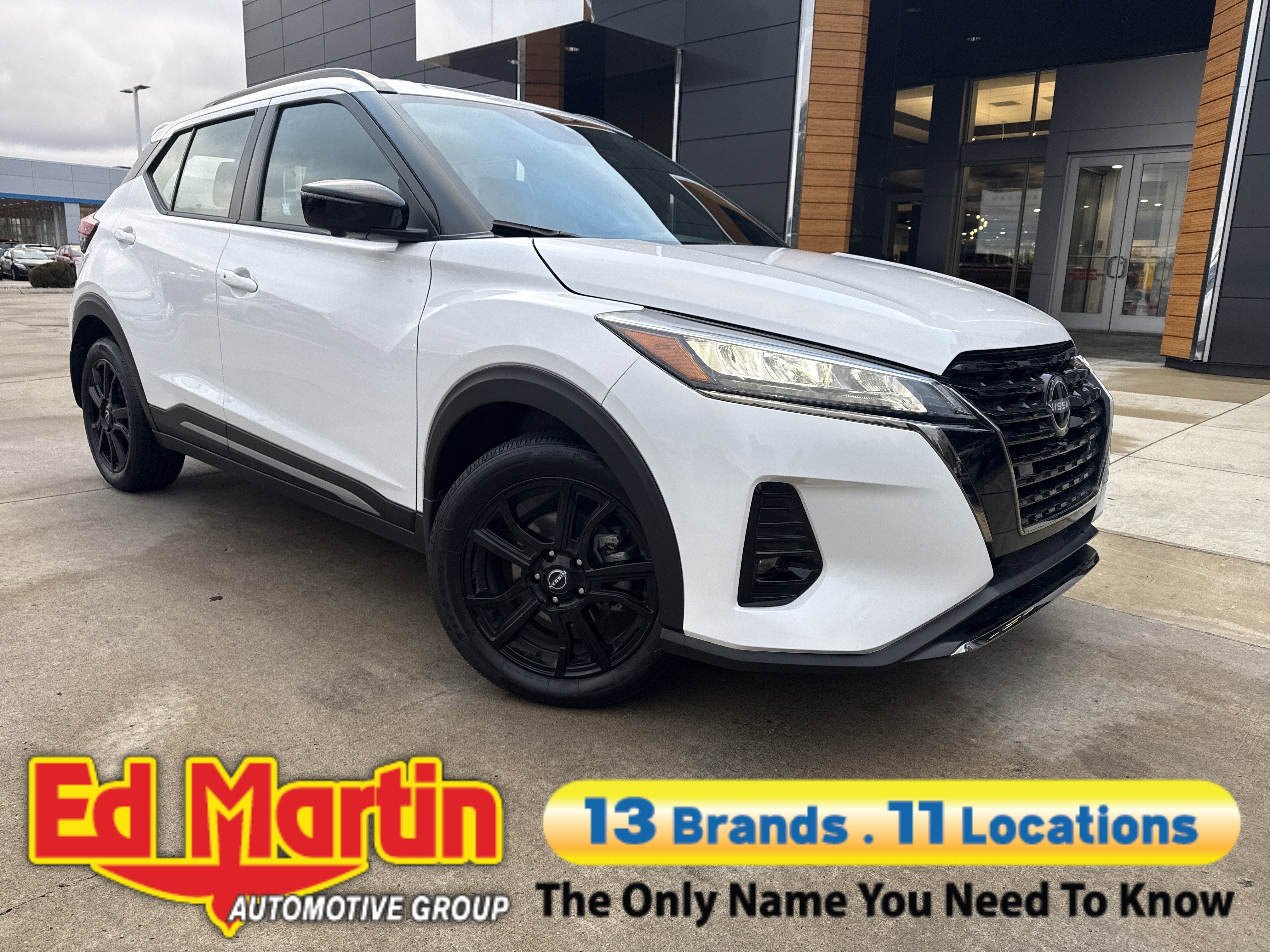 2024 Nissan Kicks SR