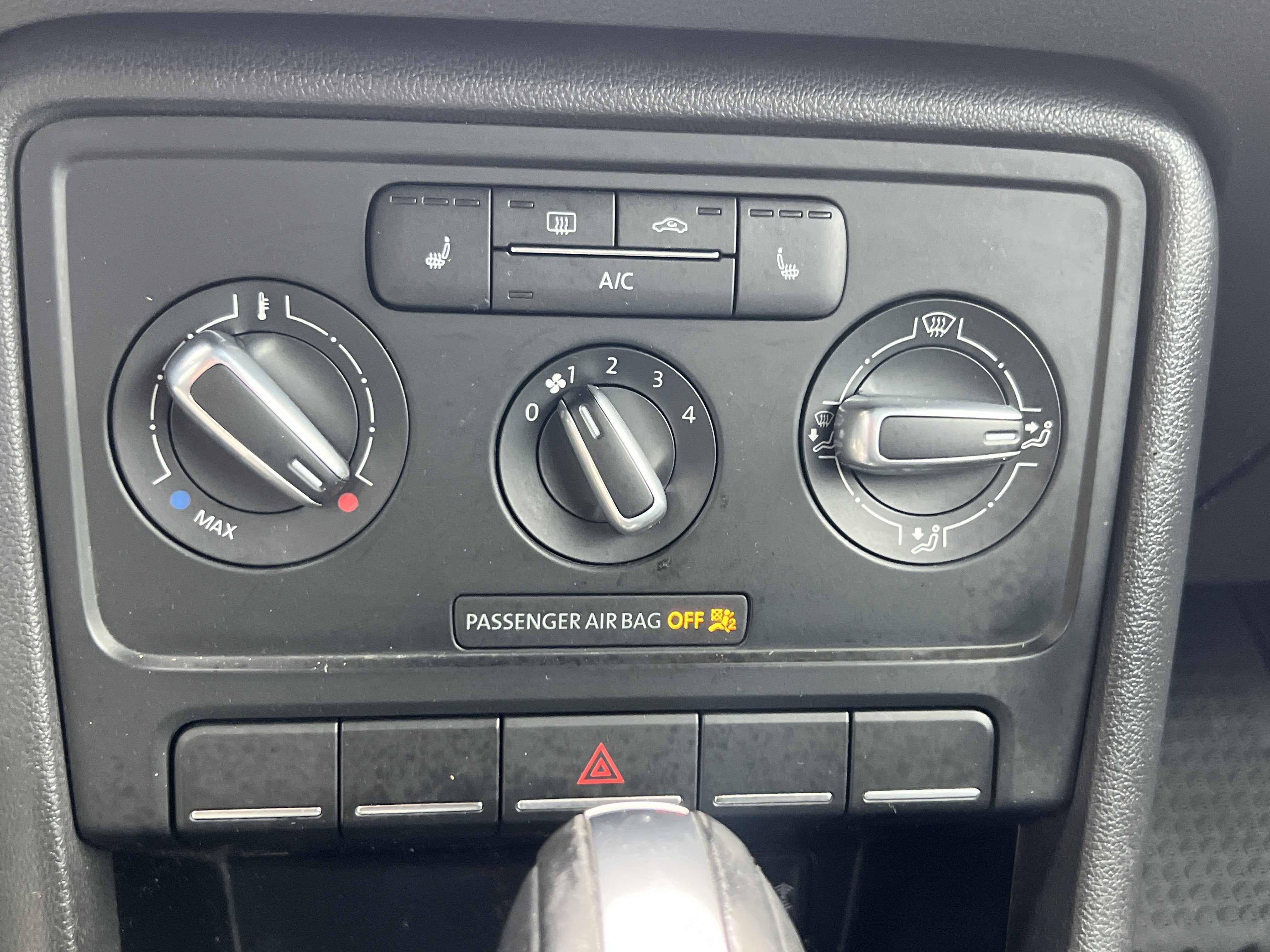 2016 Volkswagen Beetle Convertible 1.8T SEL