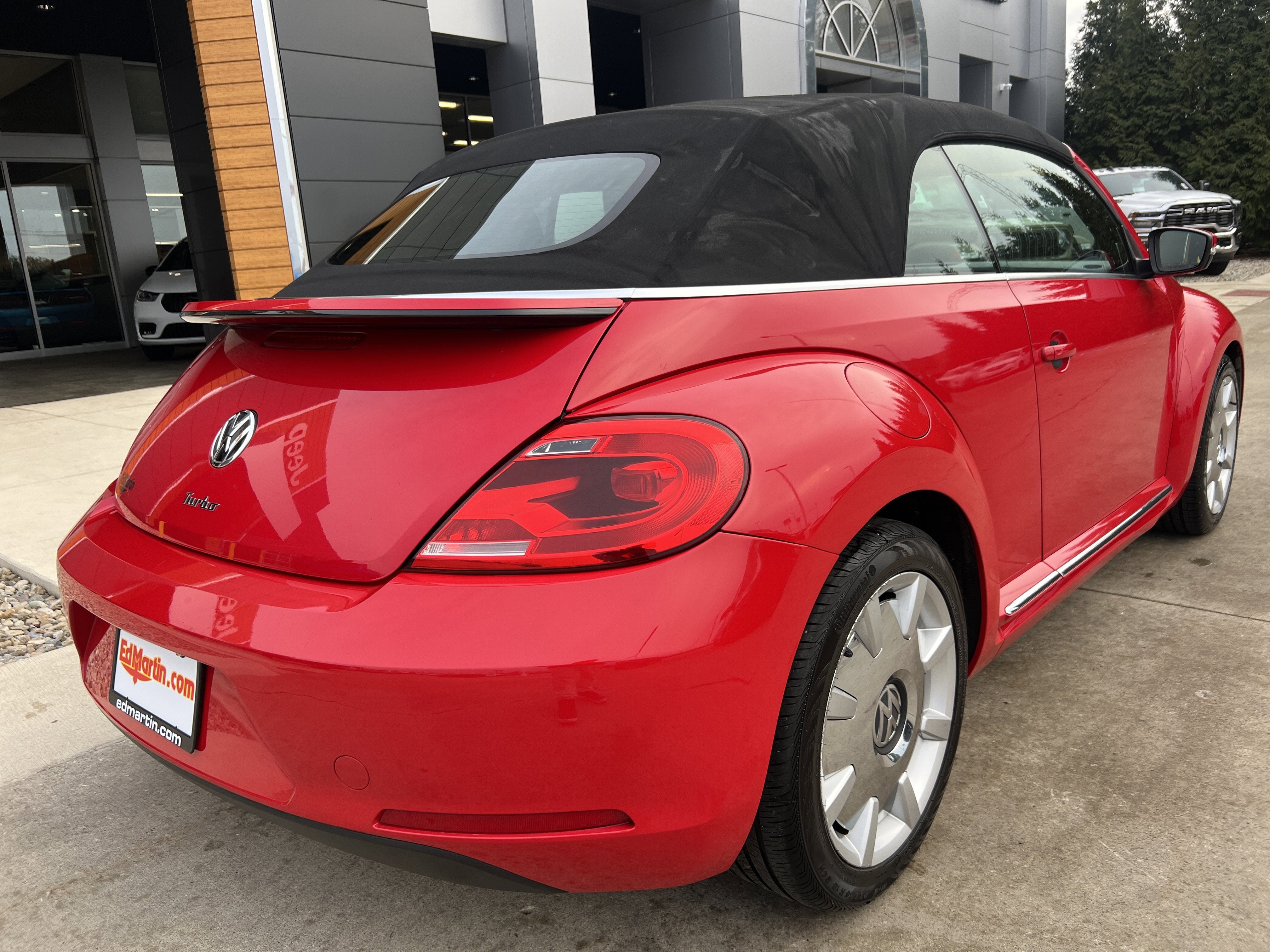 2016 Volkswagen Beetle Convertible 1.8T SEL
