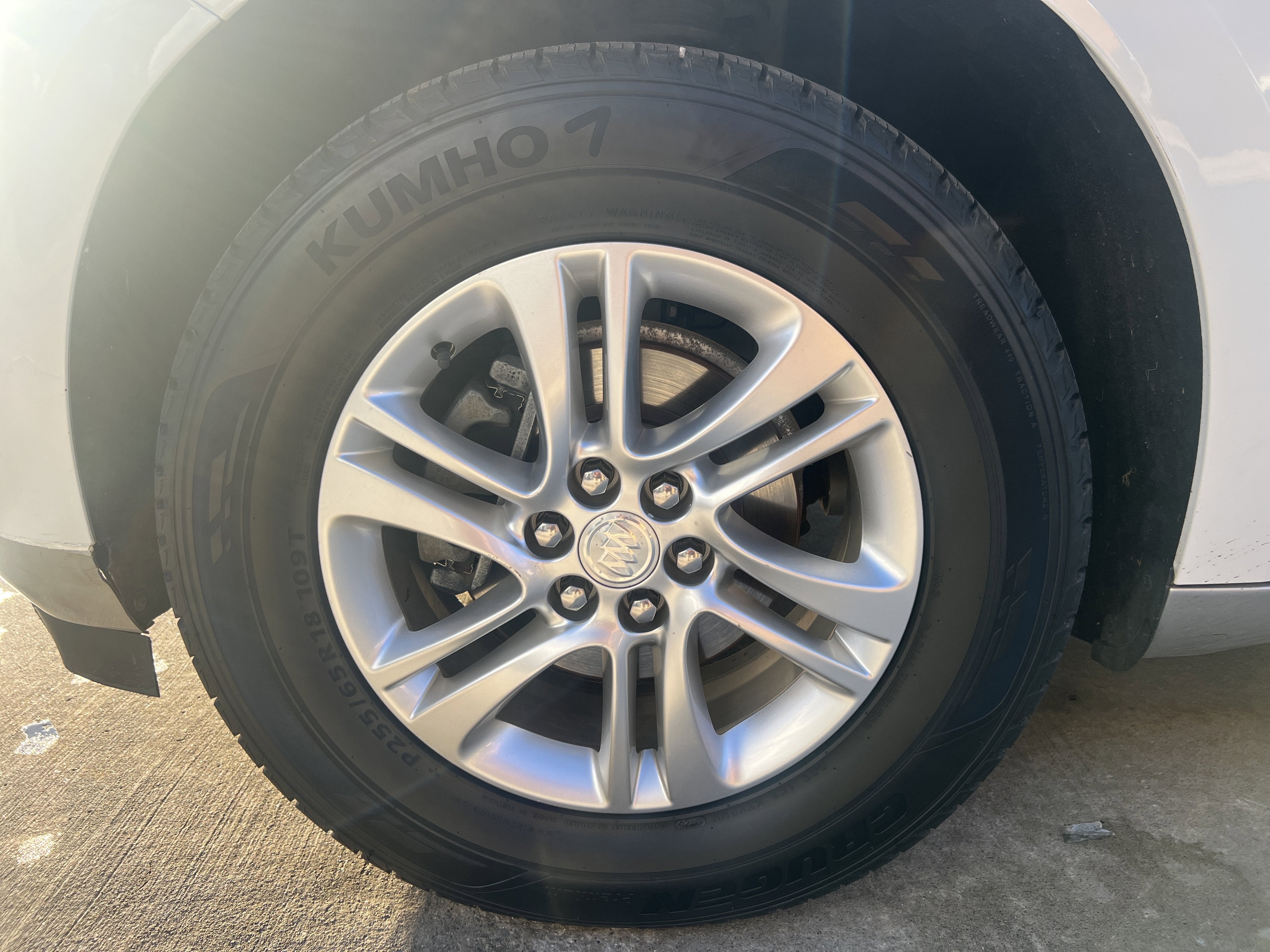 2020 Buick Enclave Essence