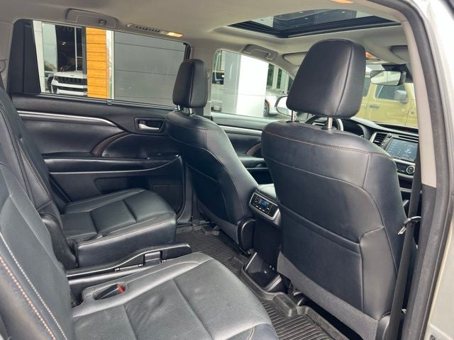 2017 Toyota Highlander Limited