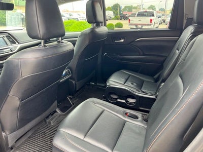2017 Toyota Highlander Limited