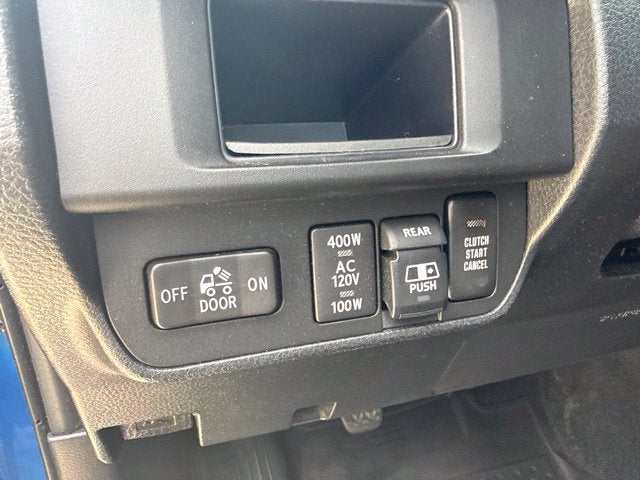 2017 Toyota Tacoma TRD Sport