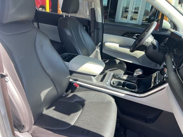 2024 Kia Carnival MPV SX