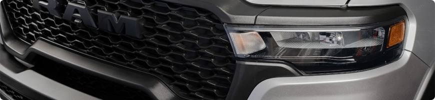 Four patterns in the 2026 Ram 1500 towing numbers, from axle ratio to payload